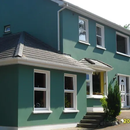 Guest house Watersedge 4*