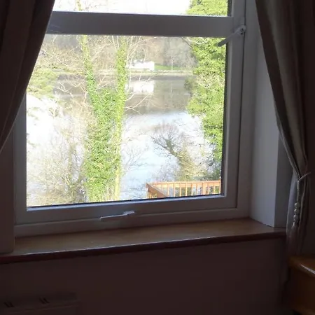 Guest house Watersedge 4*