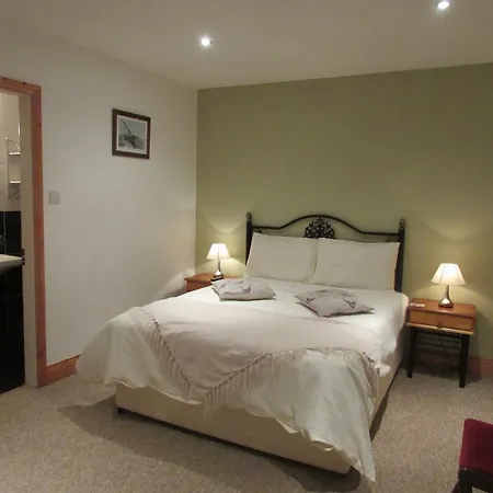 Guest house Watersedge 4*