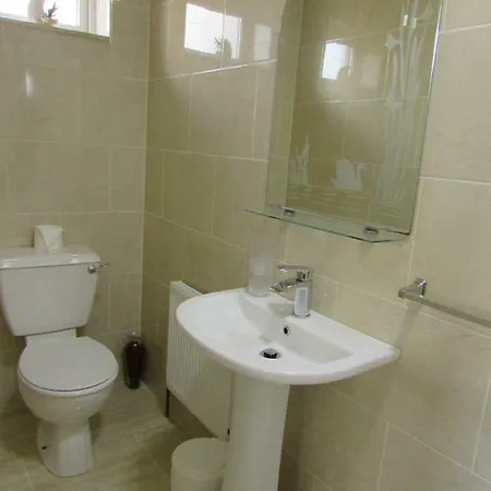 Pensjonat Watersedge Seaviews 4*