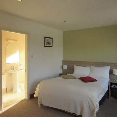 Watersedge Seaviews 4*