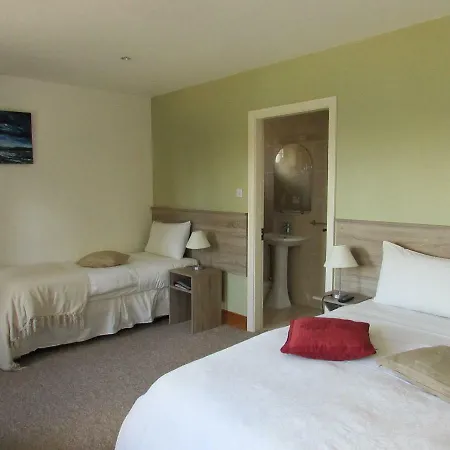 Watersedge Seaviews 4* Kenmare