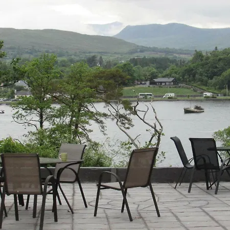 Watersedge Guest house 4*