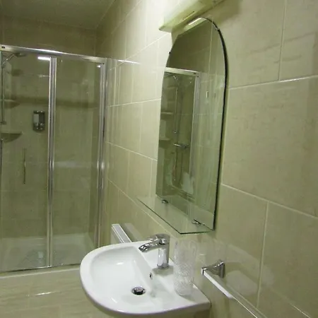 Watersedge Guest house Kenmare