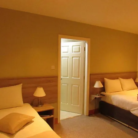 Watersedge Seaviews Pensjonat 4*