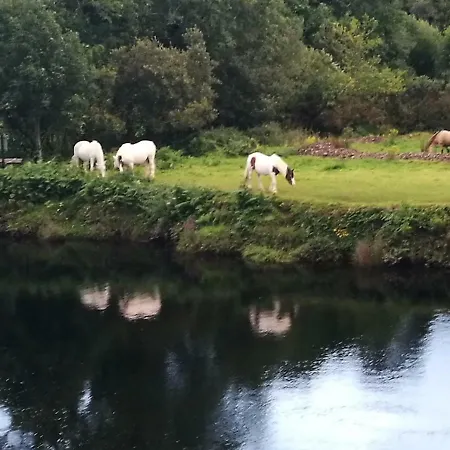 Watersedge Seaviews Konukevi 4*