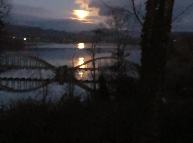 בית הארחה Watersedge Seaviews קנמארה