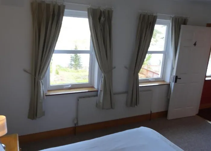 Watersedge Seaviews 4*