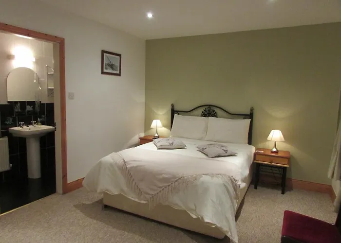 בית הארחה Watersedge Seaviews 4*