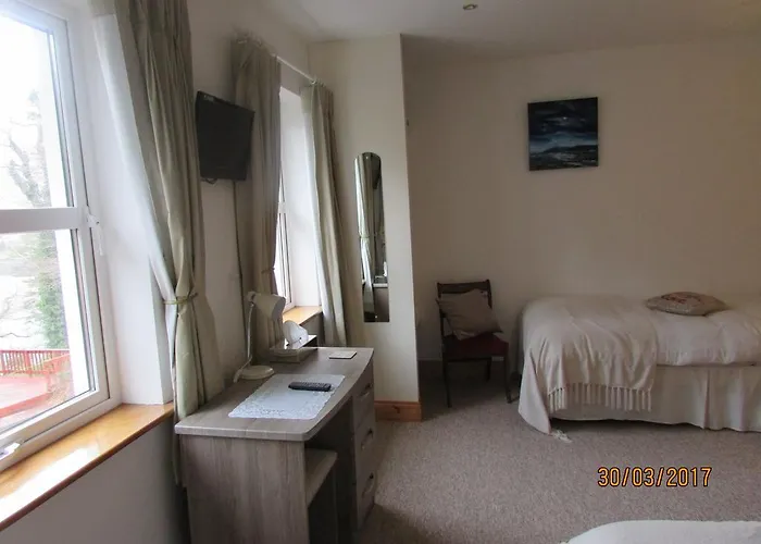 Watersedge Seaviews בית הארחה קנמארה