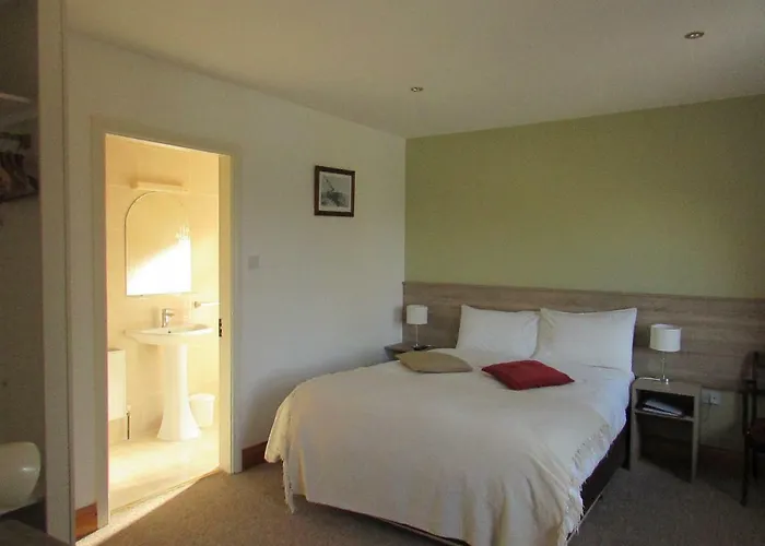 Watersedge Seaviews 4*