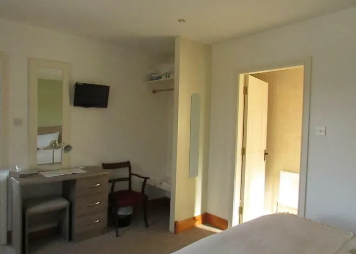 Watersedge Seaviews 4*