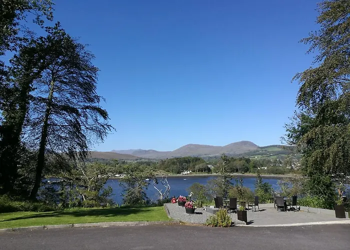 Watersedge Seaviews 4* קנמארה